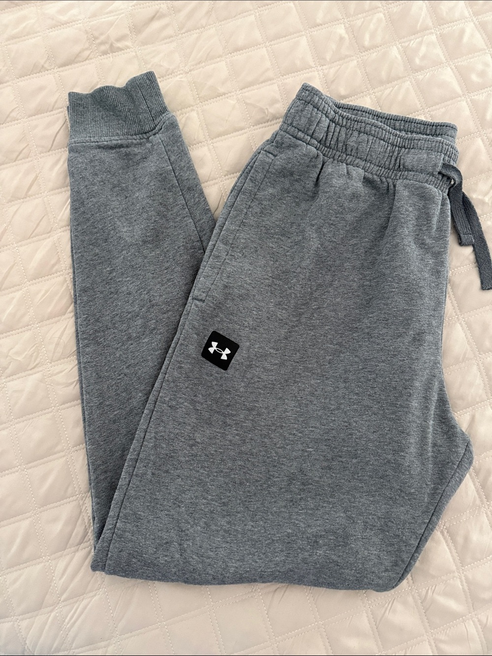Under Armour Men’s Gray Heather Jogger Sweatpants